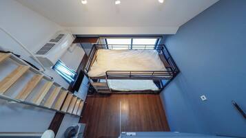 1 bedroom, desk, bed sheets