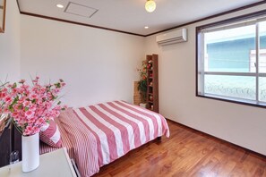 3 Schlafzimmer, Schreibtisch, kostenloses WLAN, Bettwäsche