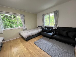 3 slaapkamers, een bureau, gratis wifi, beddengoed