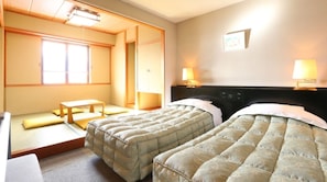 1 habitación, escritorio, wifi gratis y ropa de cama