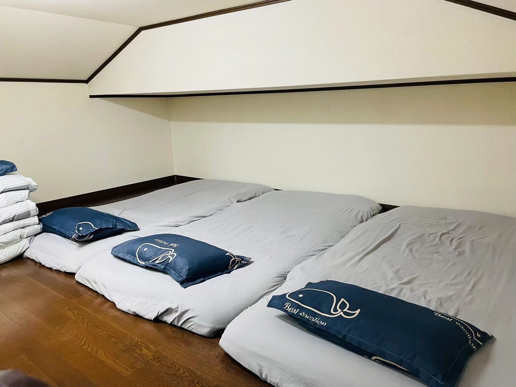 2 chambres, bureau, fer et planche à repasser, Wi-Fi gratuit