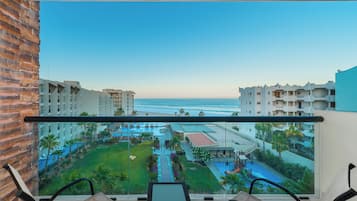 Altitude Governor Suite Ocean View | 海灘/海景