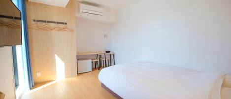 1 dormitorio, escritorio, tabla de planchar con plancha y wifi gratis