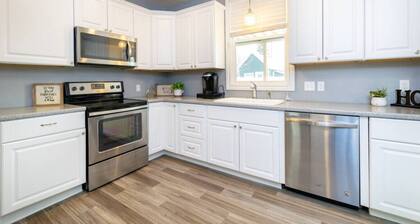 Historic Updated Great Falls Home w/Fire Pit