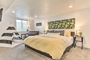 4 bedrooms, desk, iron/ironing board, travel cot