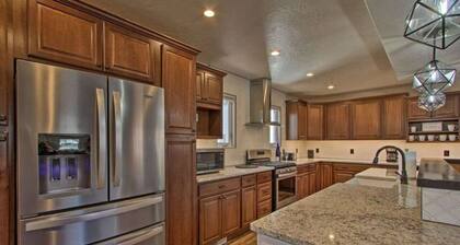 Opulent Great Falls 5-Bedroom Luxe Retreat with Hot Tub and Exquisite Finishes