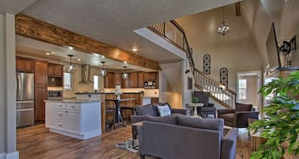 Opulent Great Falls 5-Bedroom Luxe Retreat with Hot Tub and Exquisite Finishes