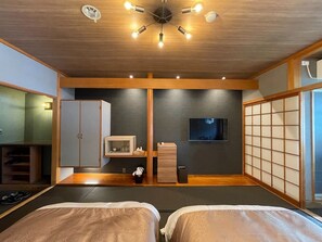 1 bedroom, desk, free WiFi, bed sheets - JapaneseWestern twin room Maximum 2 people / Towada Aomori (Towada)