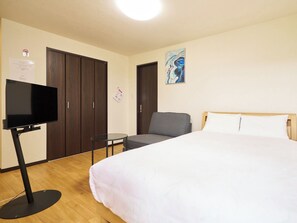 1 bedroom, free WiFi, bed sheets