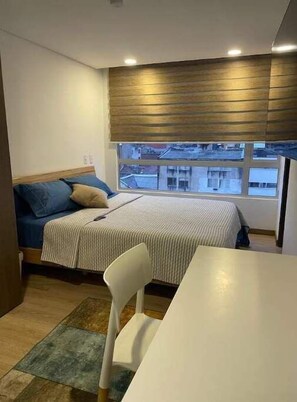 1 室のベッドルーム、WiFi