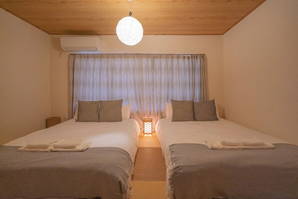 3 bedrooms, desk, free WiFi, bed sheets