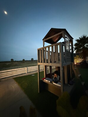 Children's area - Newly built 3story building VOGUE Building D wit / Isumi Chiba (Isumi)