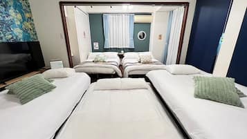 1 bedroom, free WiFi, bed sheets