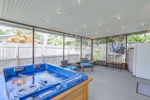 Bain à remous extérieur