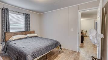 3 bedrooms, WiFi, bed sheets