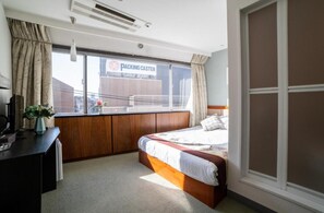 1 bedroom, desk, iron/ironing board, free WiFi