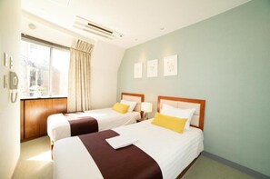 1 chambre, bureau, fer et planche à repasser, Wi-Fi gratuit