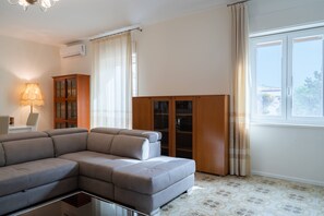 Smart TV - 3 bedroom apartment in syracuse (Siracusa)