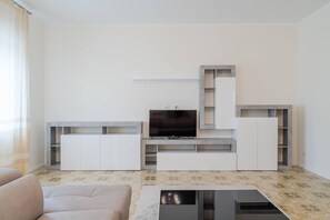 Smart TV - 3 bedroom apartment in syracuse (Siracusa)