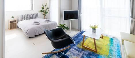 2 slaapkamers, een bureau, een strijkplank/strijkijzer, gratis wifi