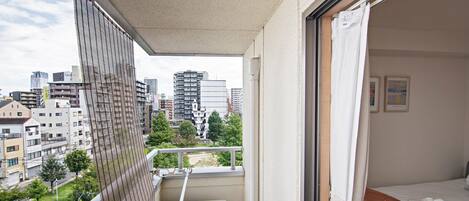 1 habitación, escritorio, wifi gratis y ropa de cama