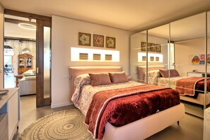 5 habitaciones, cuna de viaje y wifi gratis 