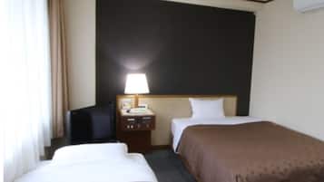 1 室のベッドルーム、デスク、アイロン / アイロン台、WiFi (無料)