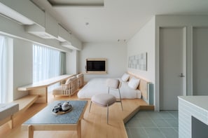1 bedroom, desk, free WiFi, bed sheets