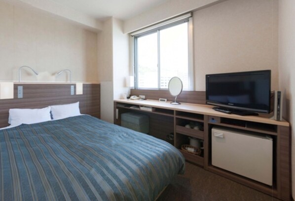 1 dormitorio, escritorio, tabla de planchar con plancha y wifi gratis