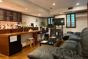 Bar (en la propiedad)