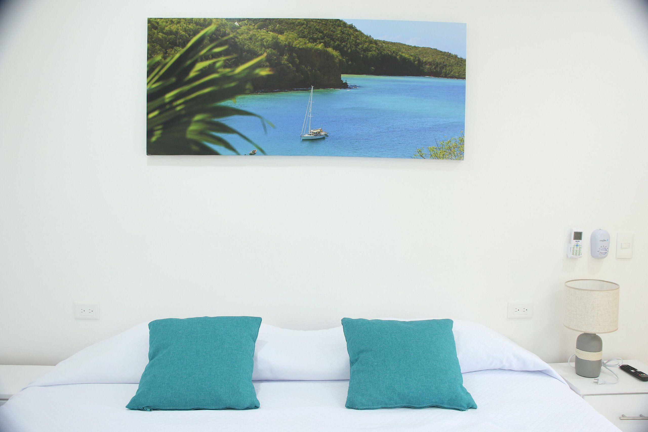 In-room safe, free WiFi