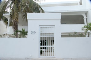 Studio | Exterior