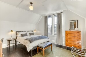 3 habitaciones, tabla de planchar con plancha y wifi gratis 