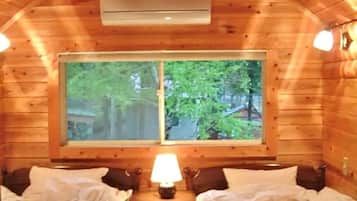 3 bedrooms, desk, free WiFi, bed sheets