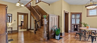 The Marquis Manor | JZ Vacation Rentals