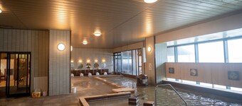 Room is up to youOcean view single occupancy vs / Nanao Ishikawa