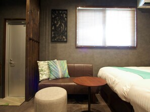 1 habitación, escritorio, wifi gratis y ropa de cama 