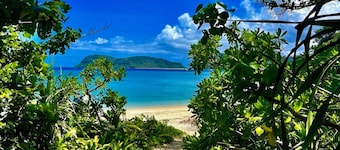 Nonsmoking Chic and relaxing Ryukyu modern room 1 person / Yaeyama-gun Okinawa