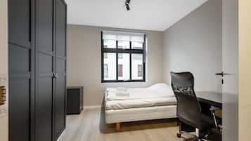 2 bedrooms, travel crib, WiFi, bed sheets