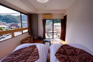 3 quartos, Wi-Fi de cortesia, roupa de cama