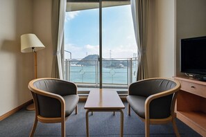 TV - Westernstyle twin room with bath and toilet H / Shimonoseki Yamaguchi (Shimonoseki)