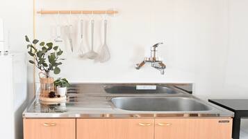 Fridge, microwave, stovetop, electric kettle