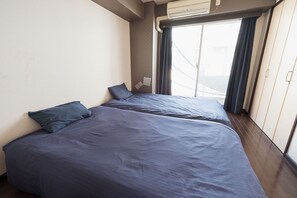 1 chambre, fer et planche Ă repasser, Wi-Fi gratuit, draps fournis