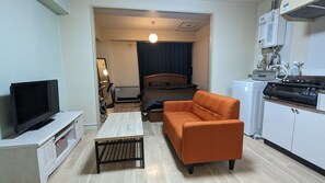 1 bedroom, desk, free WiFi, bed sheets - Double bedroom room 712 within walking distance  - 712 / Sapporo Hokkaidō (Sapporo)