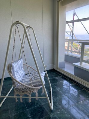 Interior - A triple room with a spectacular oceanfront view sunset right in front of you and plenty of amenit / Hamada Shimane (Hamada)