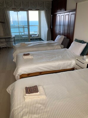 1 soverom, skrivebord, wi-fi (inkludert) og sengetøy