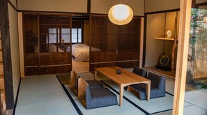 1 makuuhuone, työpöytä, ilmainen Wi-Fi, vuodevaatteet