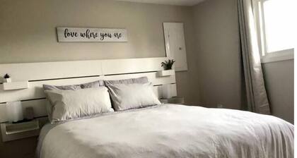 Comfy and modern private suite - everything you need for a short to midterm stay