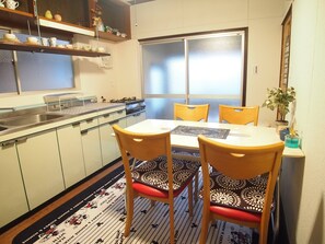 Fridge, microwave, stovetop, cookware/dishes/utensils