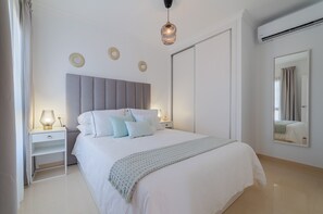 4 chambres, fer et planche à repasser, Wi-Fi gratuit, draps fournis